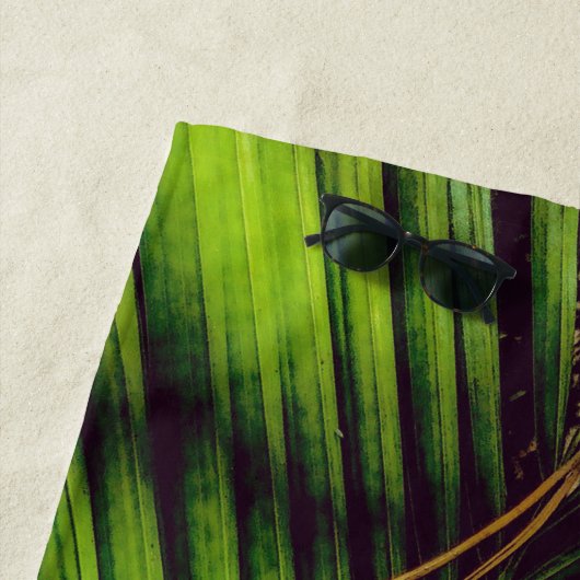 Palm Frond, aiguilles de pin et ombres Serviette d (En situation)