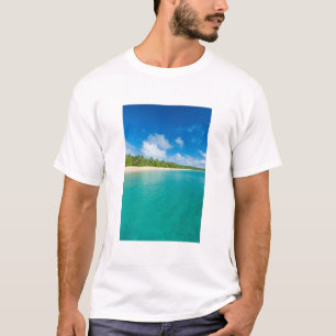 Palmboom omzoomd strand, Tonga T-shirt