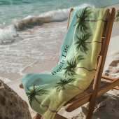 Palmiers en rang, vie sur la plage