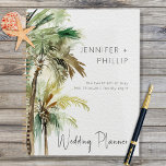Palmiers tropicaux Mariage moderne<br><div class="desc">Gardez trace de tous vos rendez-vous et dates spéciales avec ce wedding planner. Ce design présente un groupe de beaux palmiers tropicaux vert luxuriants et marron sur un arrière - plan texturé en papier d'aquarelle blanche. Parfait pour une plage ou un mariage de destination. Il fait partie de la suite...</div>