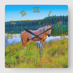 Palomino Pinto door Lake en Forest Scene Vierkante Klok