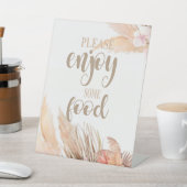 Pampas Panneau de la table des aliments en laiton (In SItu)