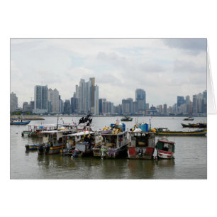 Panama City Skyline Avec Bateaux De Pêche