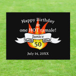 Pancarte Symbole Hot TAMALE Fun 50th Birthday Photo Yard<br><div class="desc">Épicez une fête du 50e anniversaire avec ce panneau de jardin de photos personnalisées et ludiques. Le texte dit "Joyeux anniversaire à un HOT tamale!" - avec "50" et de la place pour customiser avec un nom et une date. Ajoutez une photo du garçon ou de la fille d'anniversaire pour...</div>