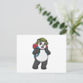 Panda als wandelaar met rugzak briefkaart (Staand voorkant)