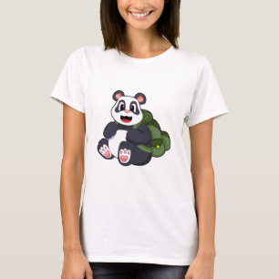Panda als wandelaar met rugzak t-shirt