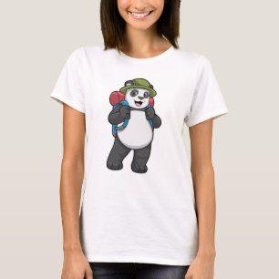 Panda als wandelaar met rugzak t-shirt
