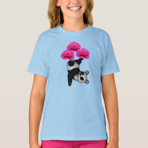 Panda-Beer en roze zinnia-bloemen T-shirt