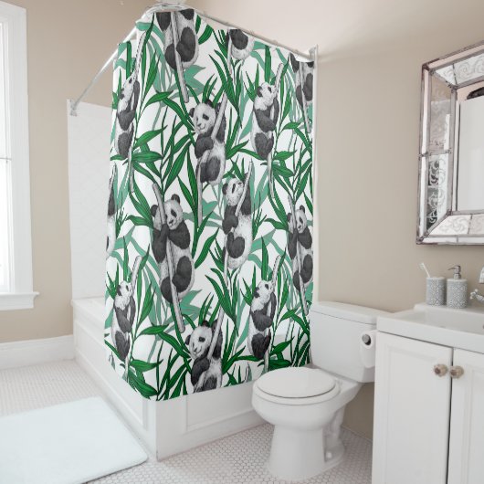 Panda cubs op douchegordijn (In situ)