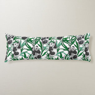 Panda cubs op lichaamskussen