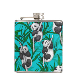 Panda cubs over turkooizen heupfles