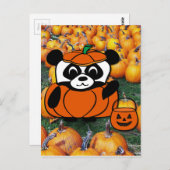 Panda in Devil Costume in Haunted Corn Maze Briefkaart (Voorkant / Achterkant)