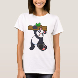 Panda met hout op sterktetraining t-shirt