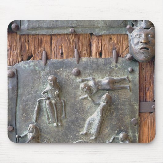 Panel van de linkerdeur, 12e eeuw (bronz) muismat (Voorkant)