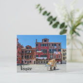Panier avec boîtes à Venise Carte postale (Debout devant)
