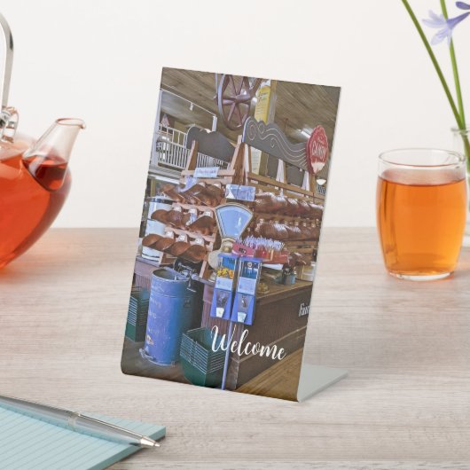 Panneau central du magasin Old Country (In SItu)