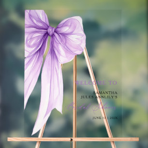 Panneau de bienvenue de mariage avec un nœud viole