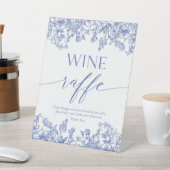 Panneau de Fête des mariées Blue Floral Wine Raffl (In SItu)