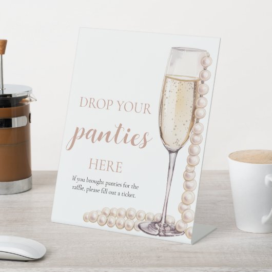 Panneau de jeu de perles et de prosecco pour lâche (In SItu)