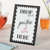 Panneau de jeu noir et blanc 'enlevez vos culottes (In SItu)