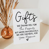 Panneau de la table cadeau minimale pour la Fête d