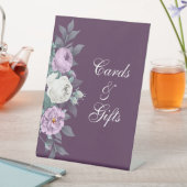 Panneau de piédestal de mariage violet foncé (In SItu)