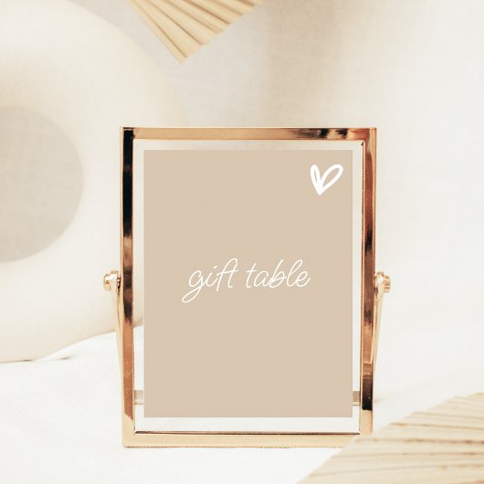 Panneau de table de fiançailles avec cœur