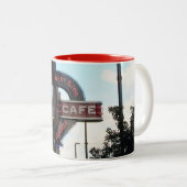 Panneau du café du marché, Cleveland OH Mug (Devant droit)
