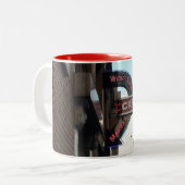 Panneau du café du marché, Cleveland OH Mug (Devant gauche)