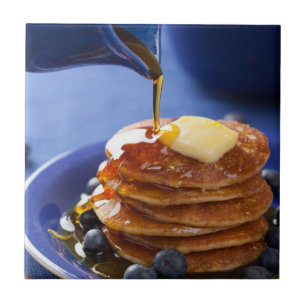 Pannenkoeken met stroop en bosbessen tegeltje