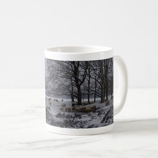 Panoramisch sneeuwlandschap met bomen en Mok van s (Voorkant rechts)
