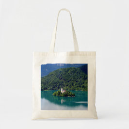 Panoramisch uitzicht van het Bled-meer Tote Bag