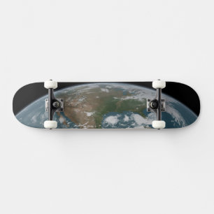 Panoramische planeet Aarde en de VS. 2 Skateboard