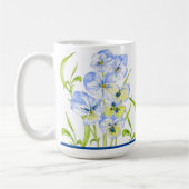 Pansies bleues Icy sur une Mug classique (15 oz.) (Gauche)