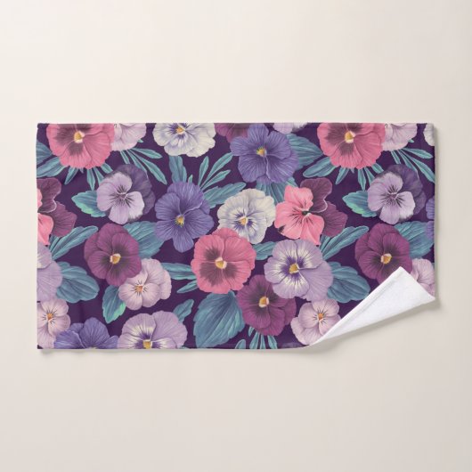 Pansies colorées sur violet profond (Serviette à main)