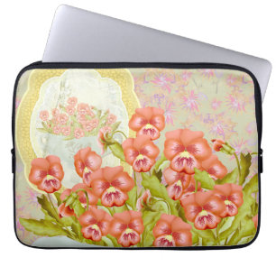 Pansies in een kom laptop sleeve