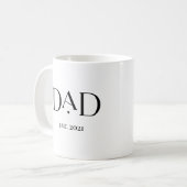 Pap Est. Datum met kindernamen | Moderne tekst Koffiemok (Voorkant links)