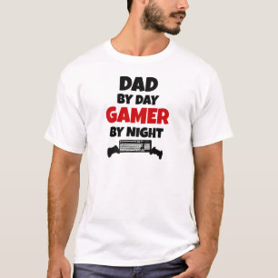 Pap tegen dag Gamer bij nacht T-shirt