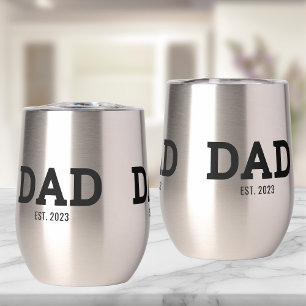 Papa a établi un nouveau cadeau de papa au vin the