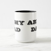 Papa de la Mug Army (Centre)