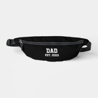 Papa Est. Année Modèle de texte noir et blanc