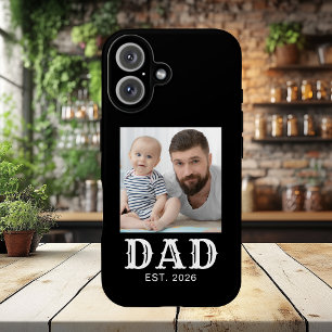 Papa Gevestigde Typografie Foto Zwart iPhone 16 Hoesje