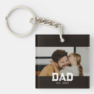 Papa Richtte Moderne Krachtige Foto Op Sleutelhanger