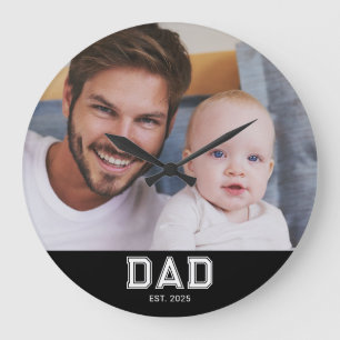 Papa Richtte Moderne Witte Krachtige Foto Rond Grote Klok