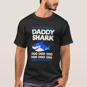 Papa Shark Doo Funny Family Matching Dad T-shirt