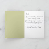 Papa tient la carte de Fête des pères bébé de l'en (Intérieur)