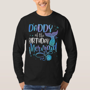 Papa van de familie van de zeemeerminnen die bij e t-shirt