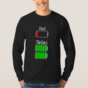 Papa von ZWillen verwachttant dad of twins  T-shirt