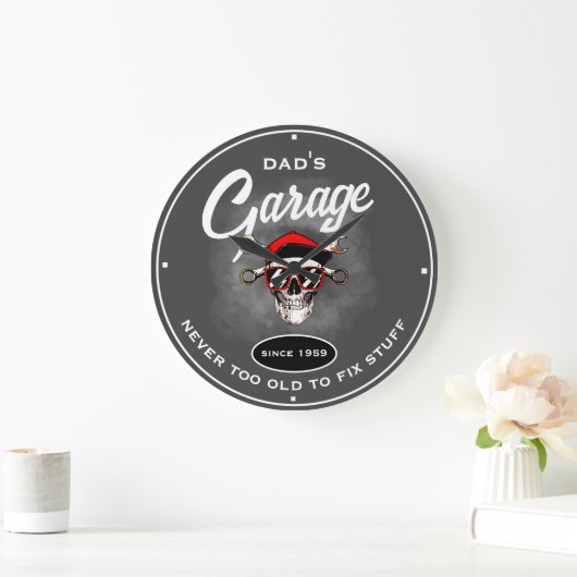 Papa's Garage Old Skull Tools Grey Funny Slogan Grote Klok (Huis)