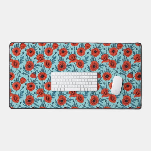 Papavers, rood en blauw op zwembad blauw bureaumat (Keyboard & Muis)